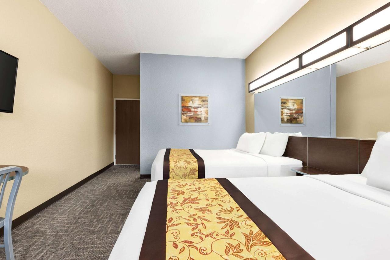Microtel Inn & Suites By Wyndham Woodstock/Atlanta North Exterior foto