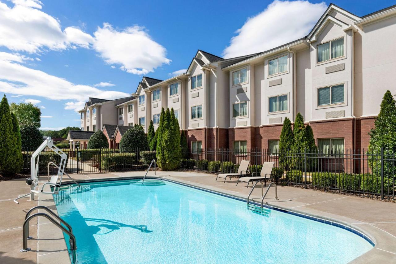 Microtel Inn & Suites By Wyndham Woodstock/Atlanta North Exterior foto